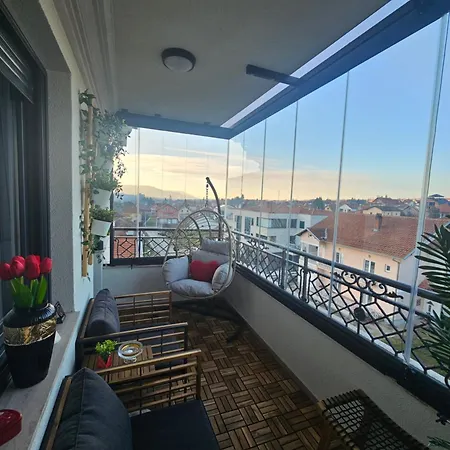 Apartment Oaza *